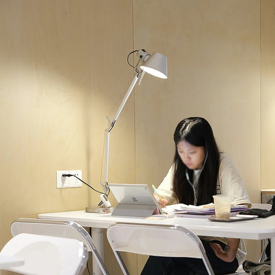 Caldervale Articulated Aluminum Table Lamp