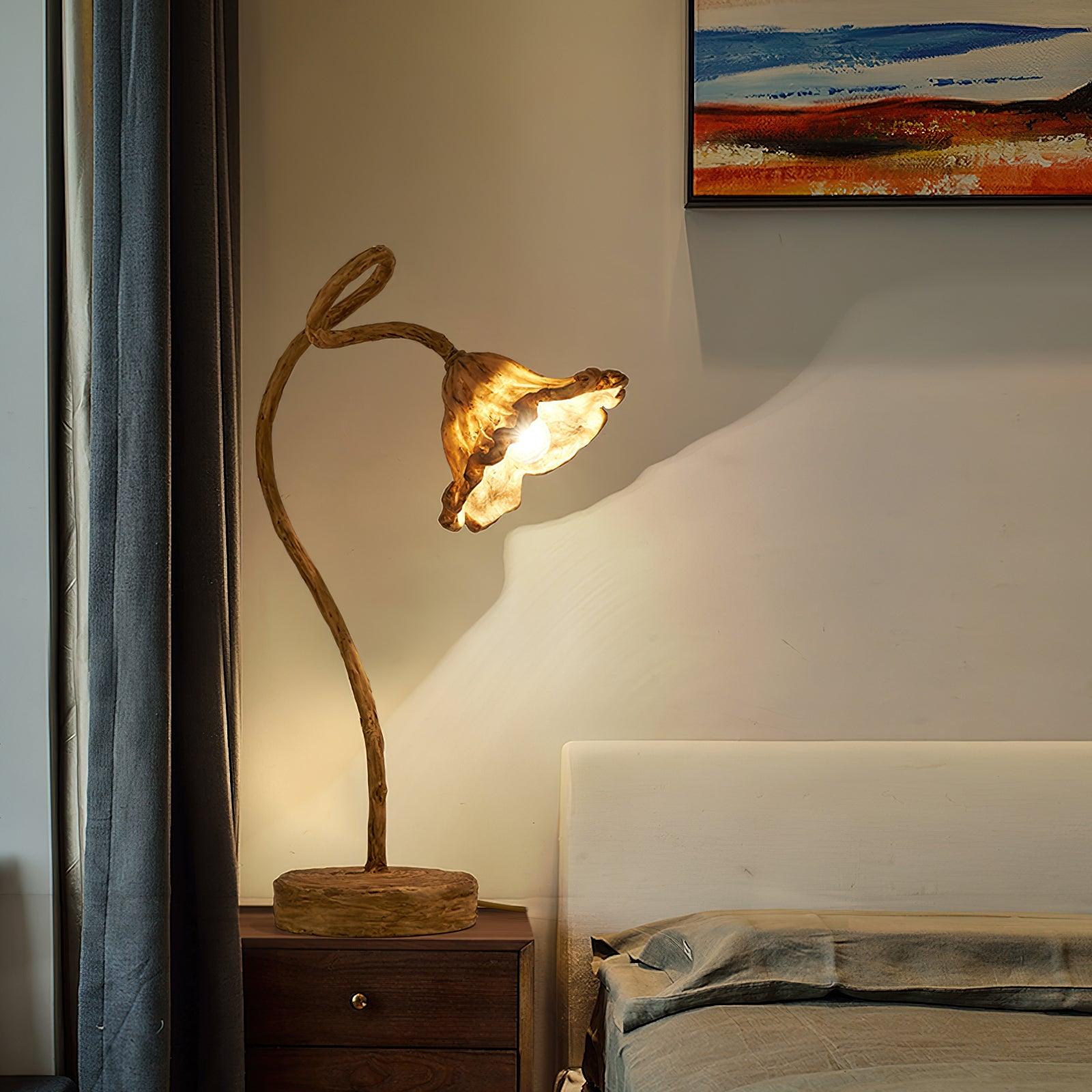 Velanella Resin Table Lamp