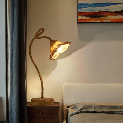 Velanella Resin Table Lamp
