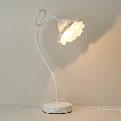 Velanella Resin Table Lamp