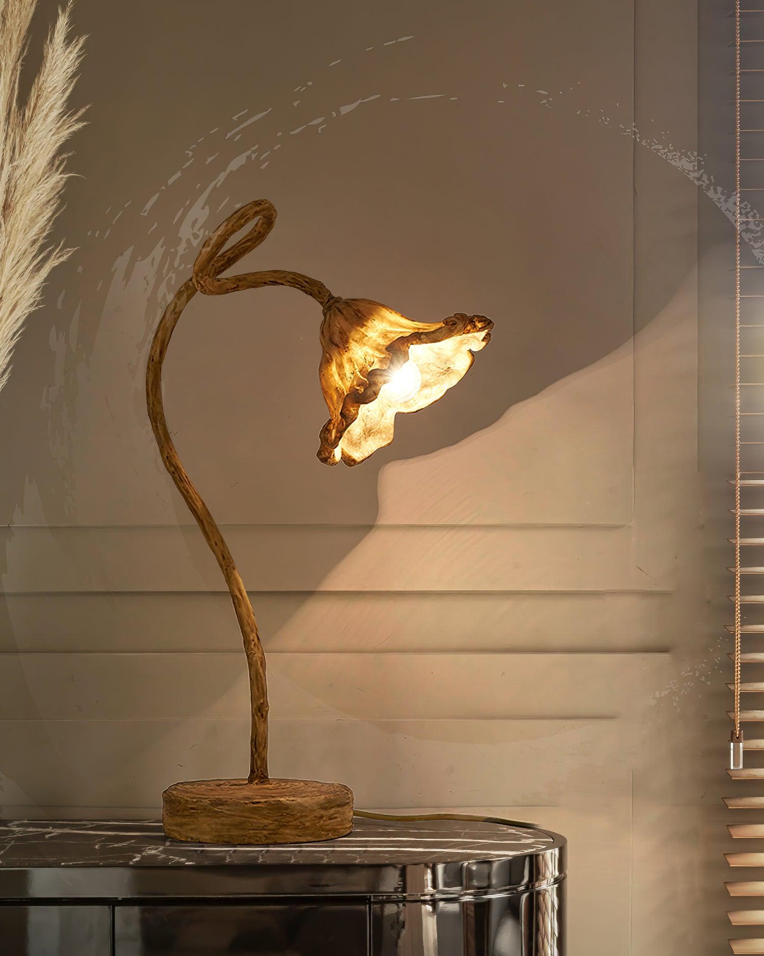 Velanella Resin Table Lamp