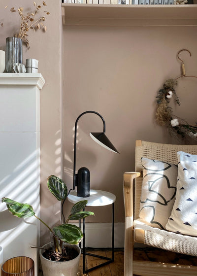 Selva Arc Leaf Table Light