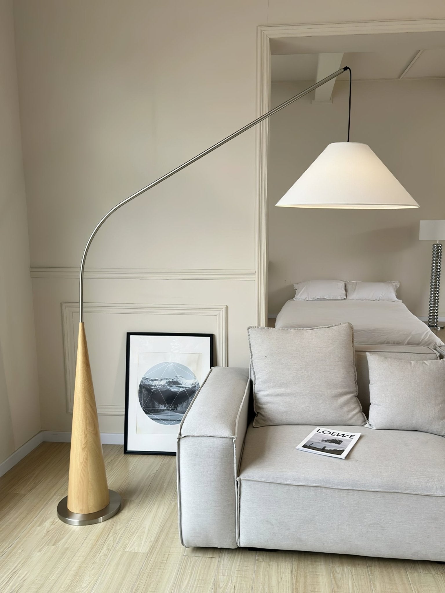 Uriah Minimalist Fabric Floor Lamp