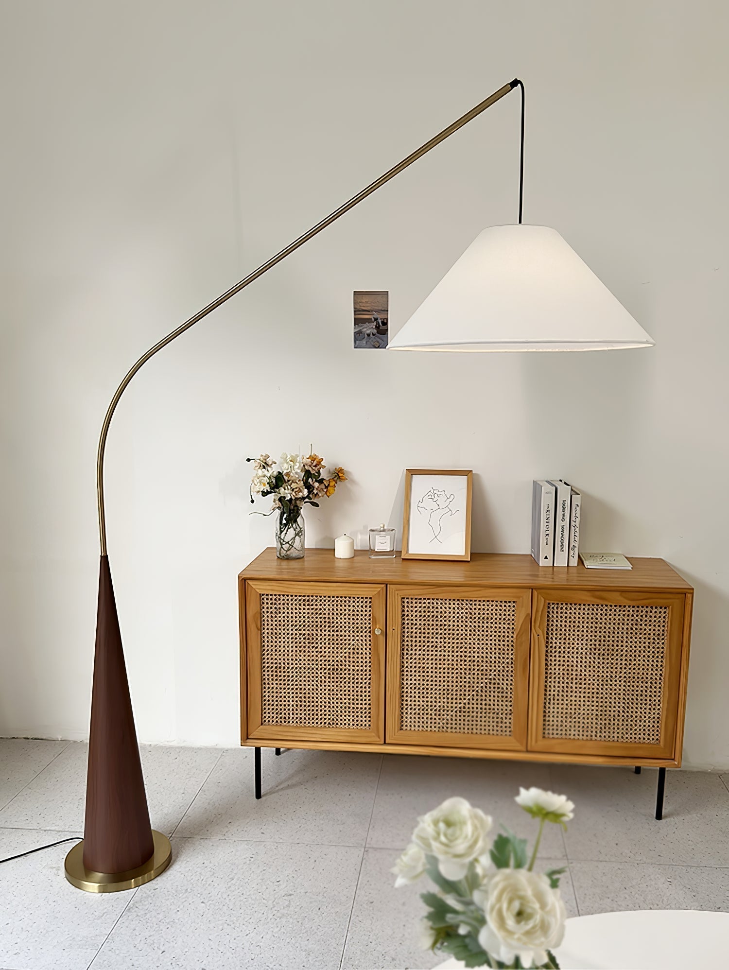 Uriah Minimalist Fabric Floor Lamp