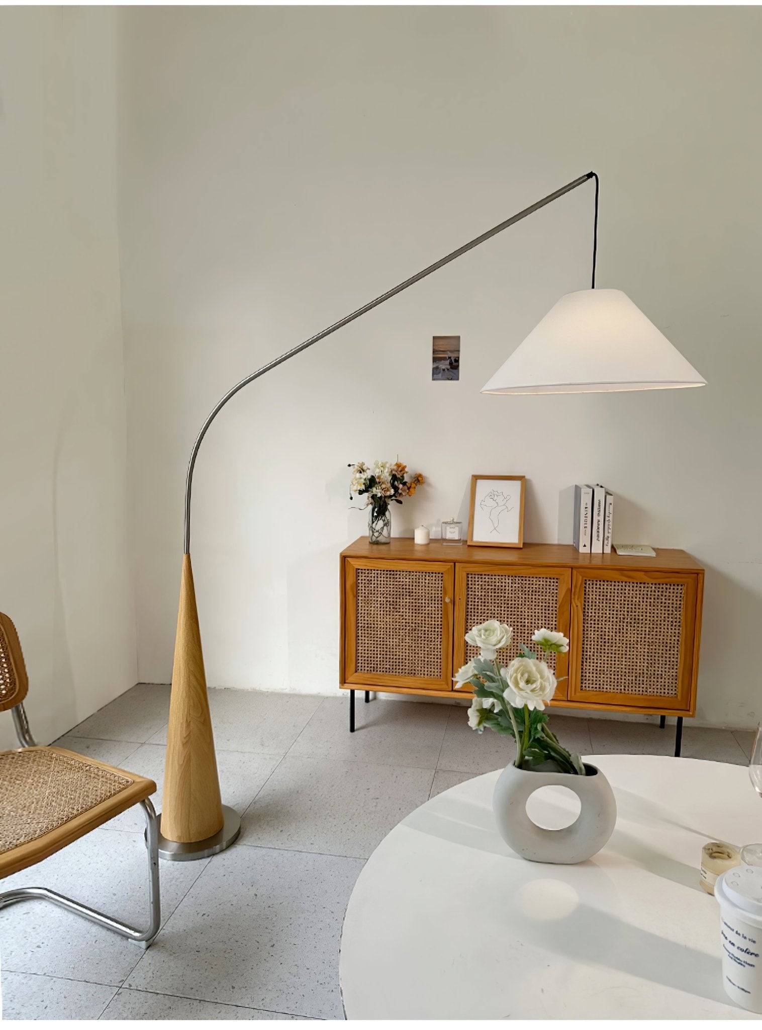 Uriah Minimalist Fabric Floor Lamp