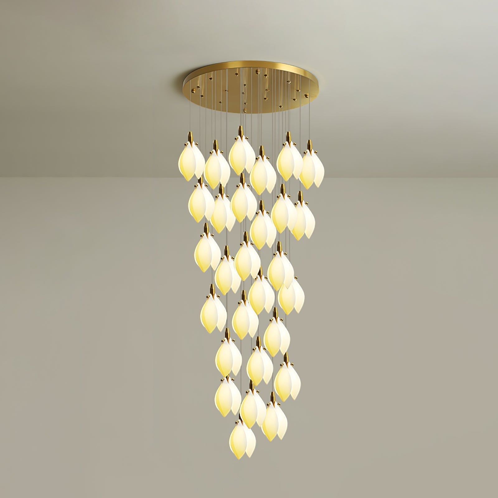 Caphayra Floral Ceramic Brass Chandelier