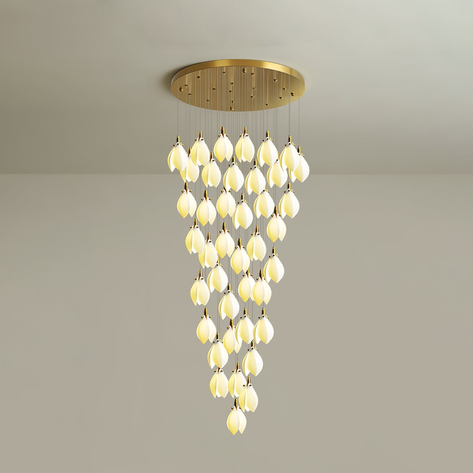 Caphayra Floral Ceramic Brass Chandelier