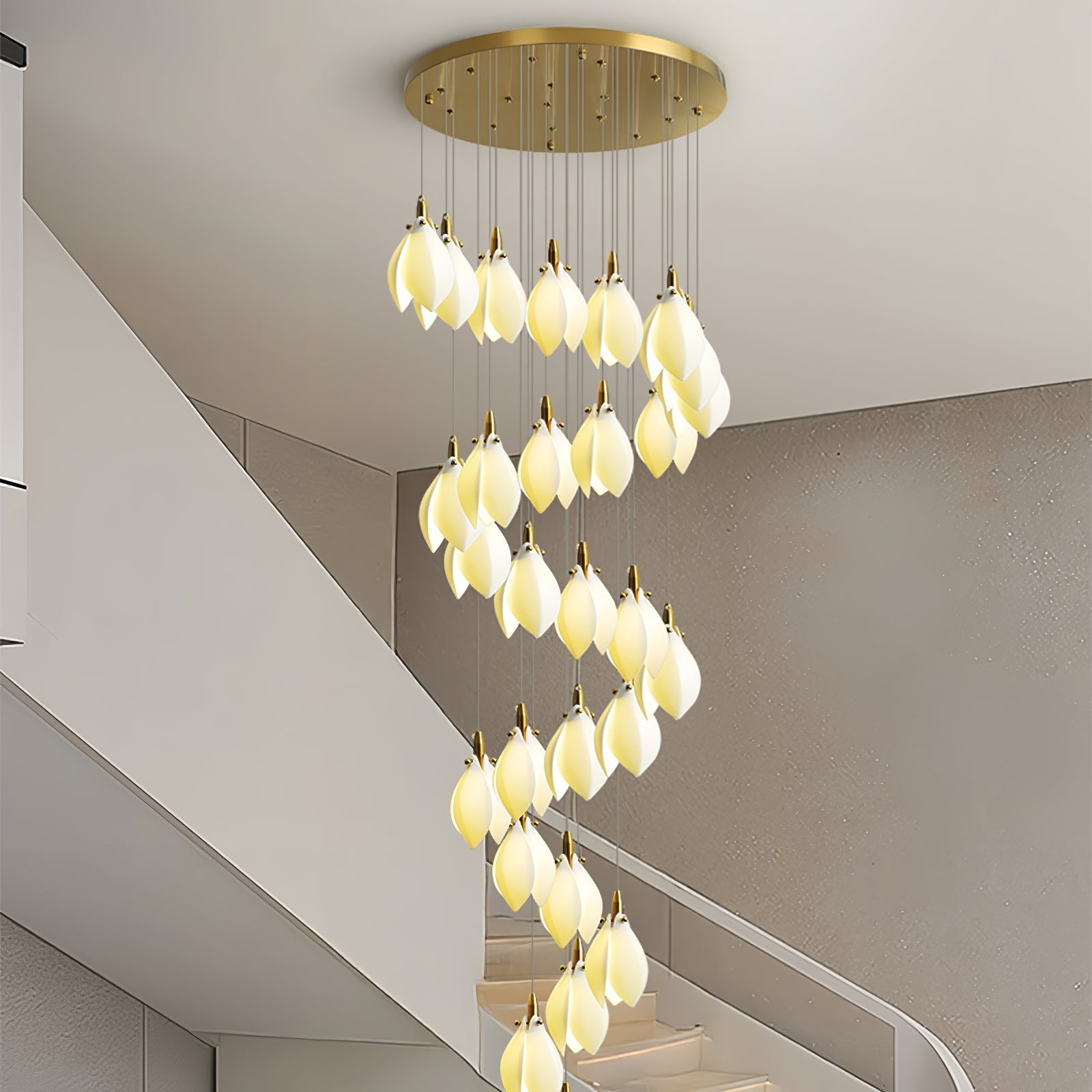 Caphayra Floral Ceramic Brass Chandelier