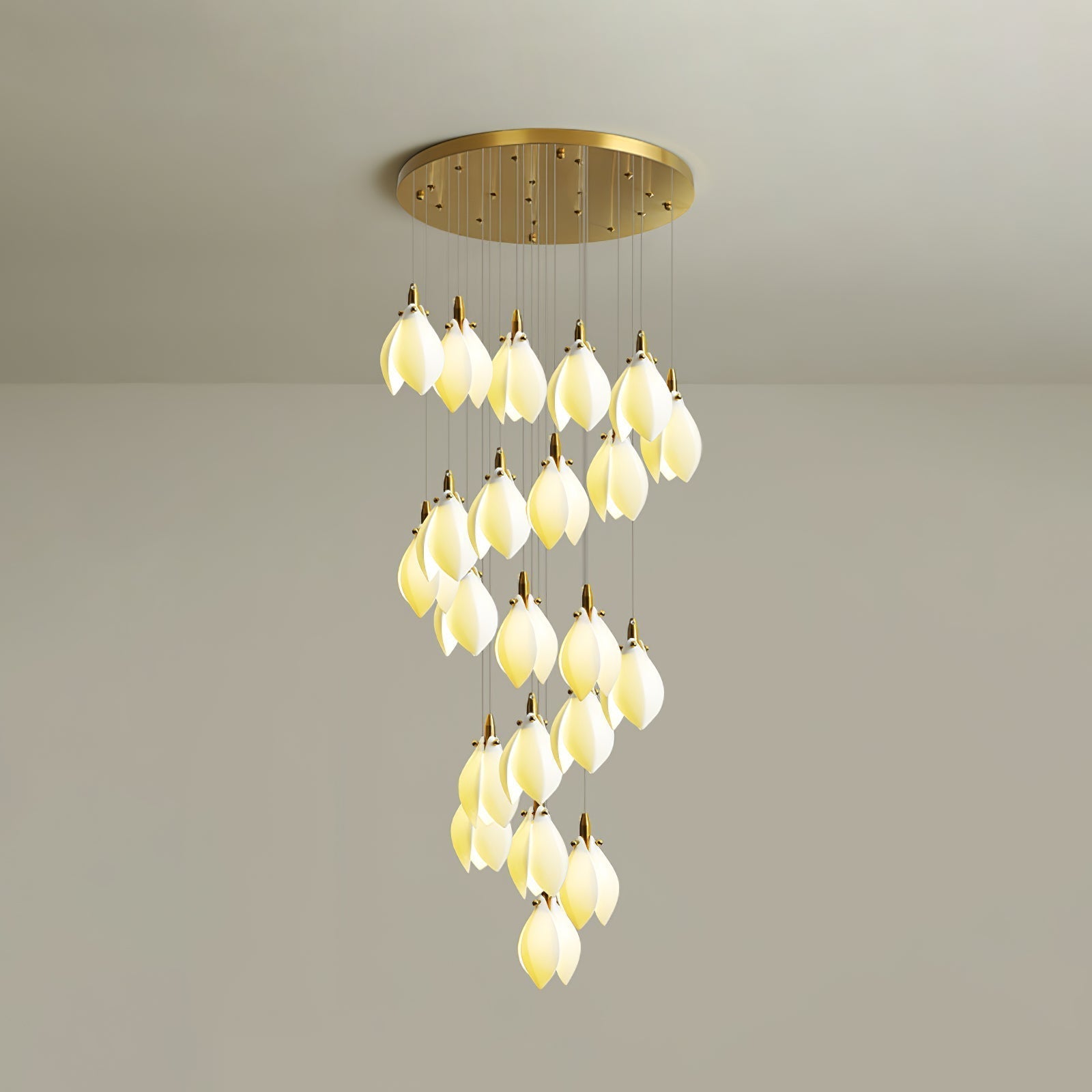 Caphayra Floral Ceramic Brass Chandelier