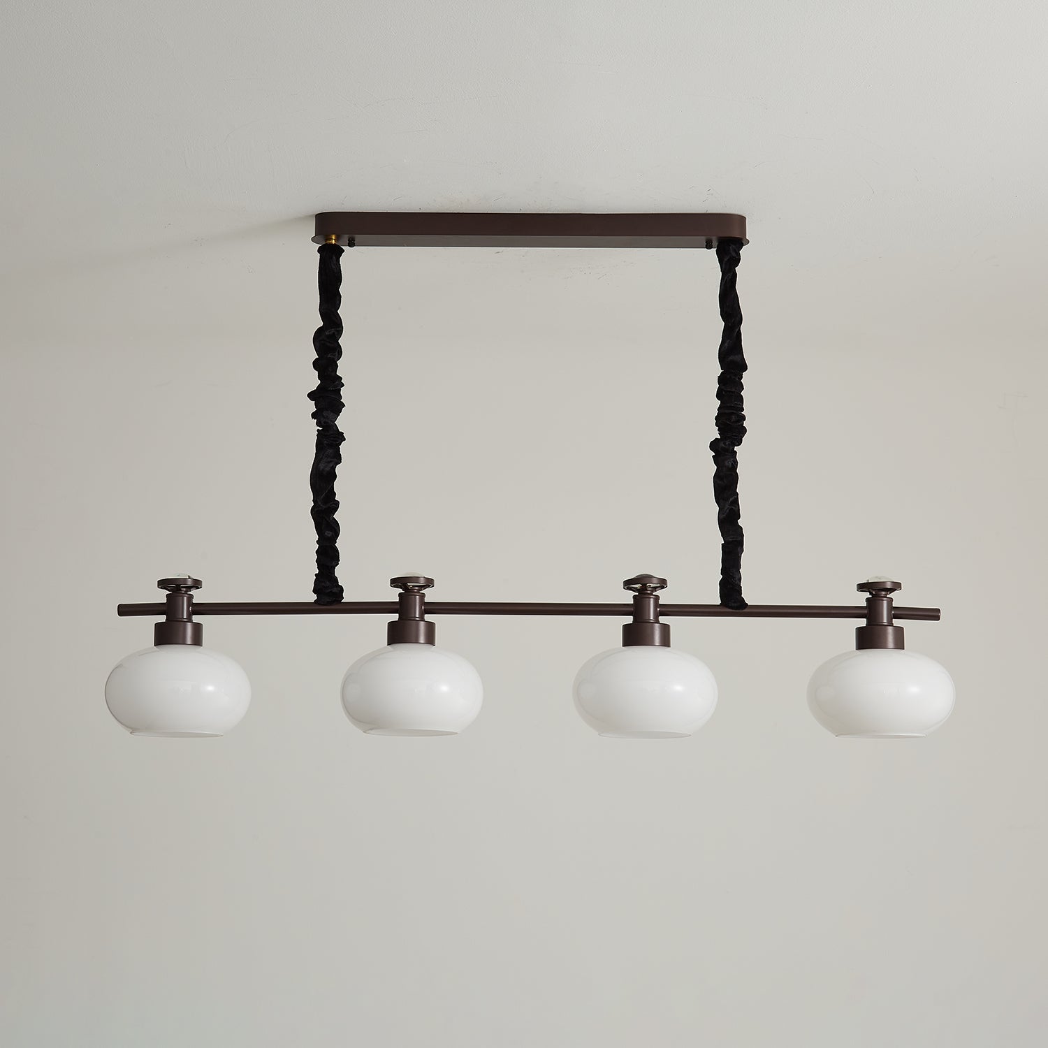 Althaen Elegance Vintage Glass Chandelier