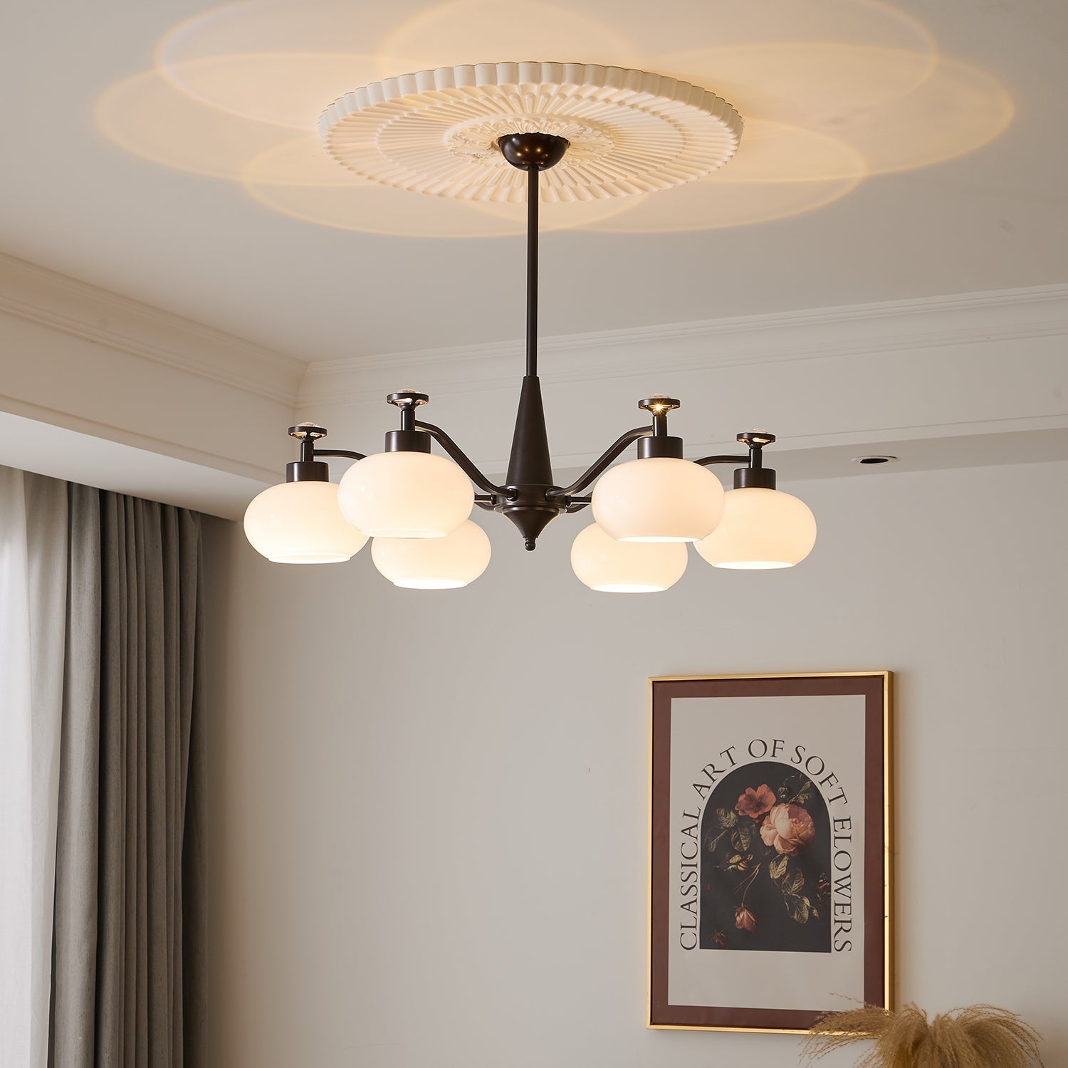 Althaen Elegance Vintage Glass Chandelier