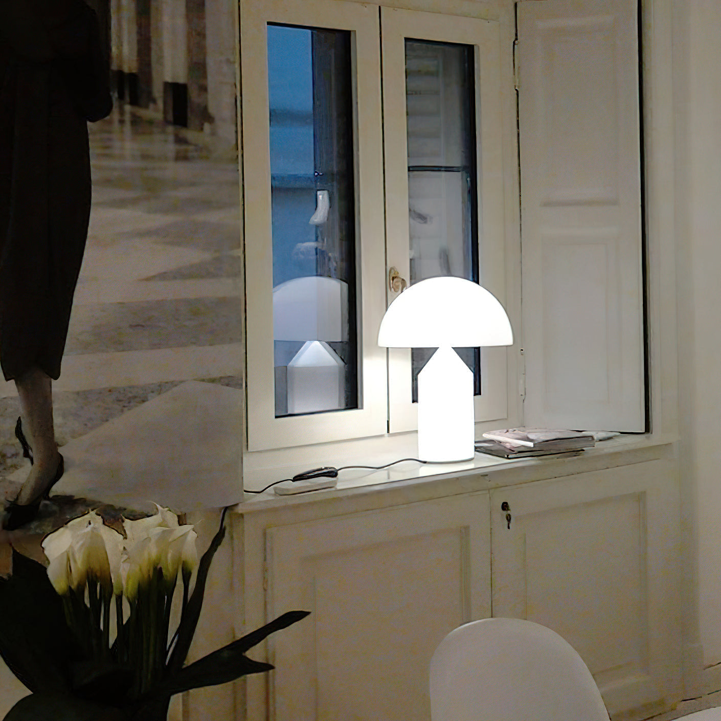 Mossie Alabaster Table Lamp
