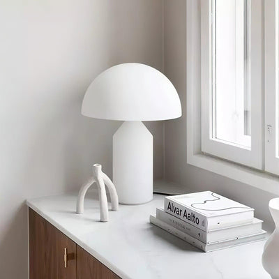 Hesrin Glass Artistic Table Lamp
