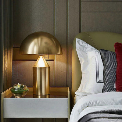 Selisina Industrial Minimalist Table Lamp