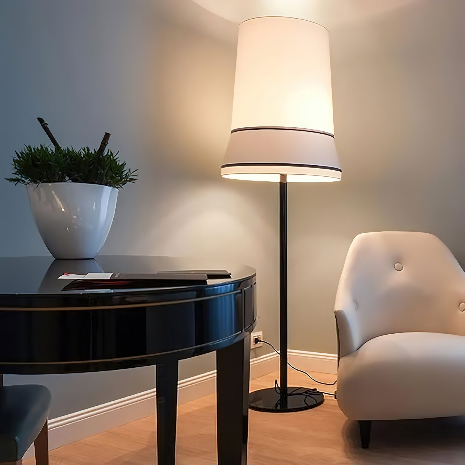 Clarak Contardi Floor Lamp