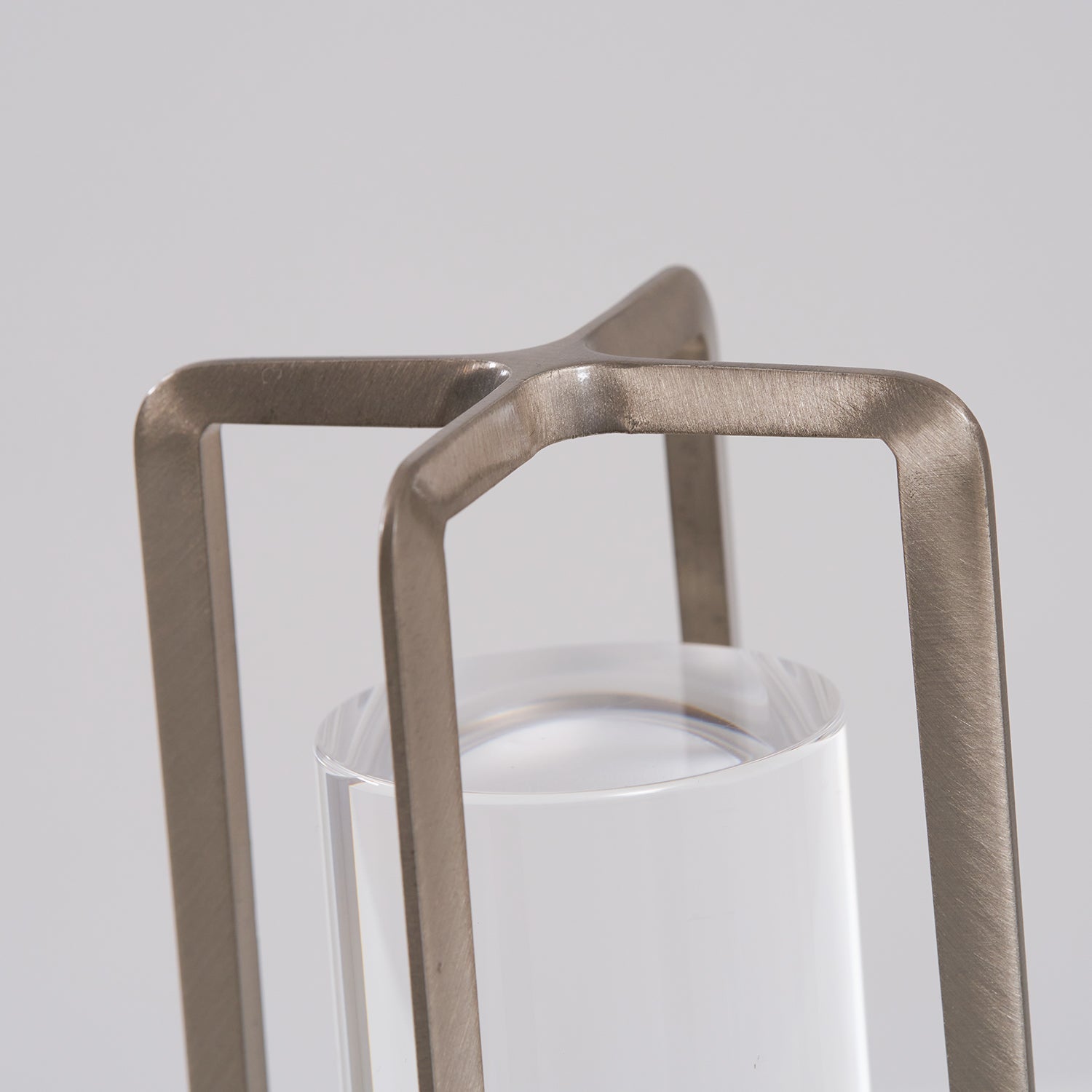 Solvane Rechargeable Table Lamp