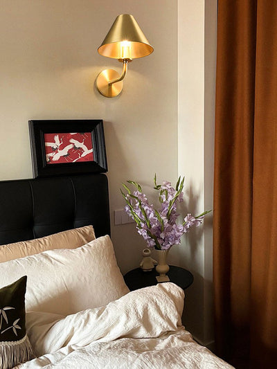 Oriaraya Brass Wall Sconce