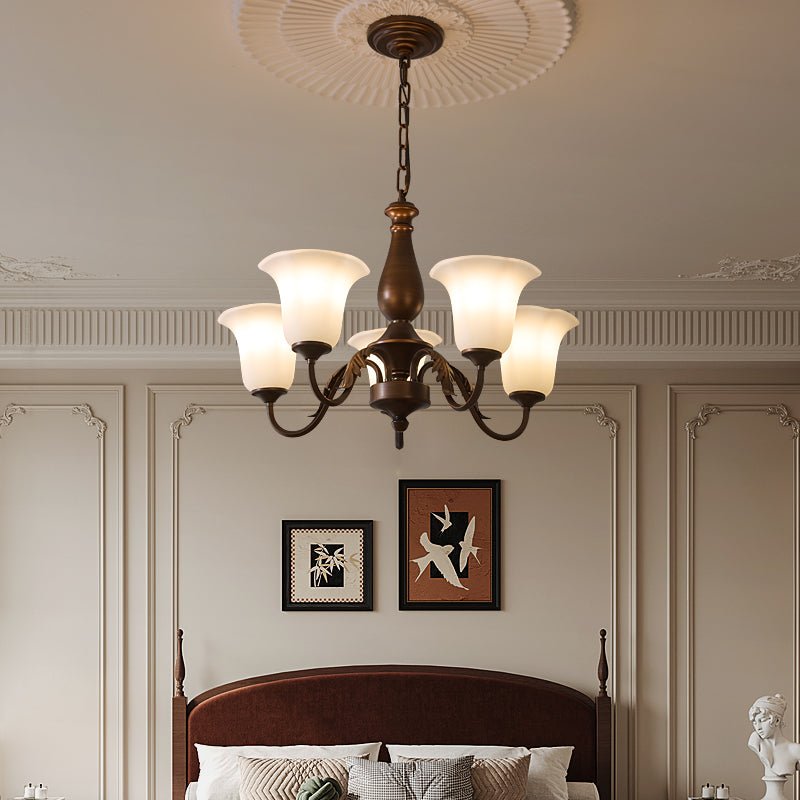 Uveleth Traditional Elegance Glass Chandelier