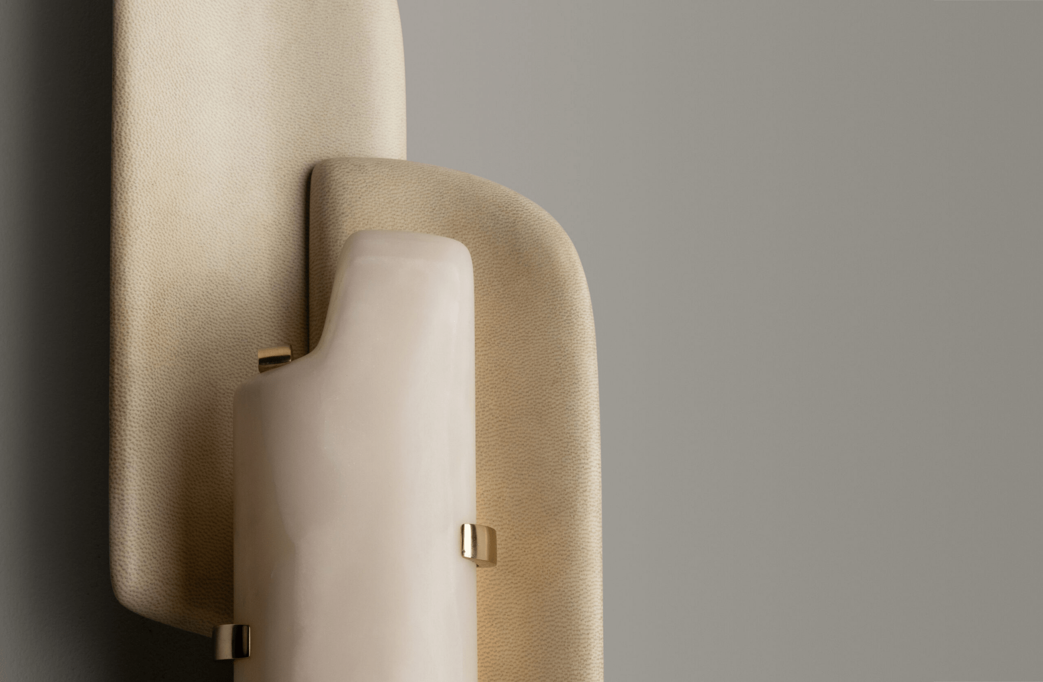 Lysara Aurellin Alabaster Sconce