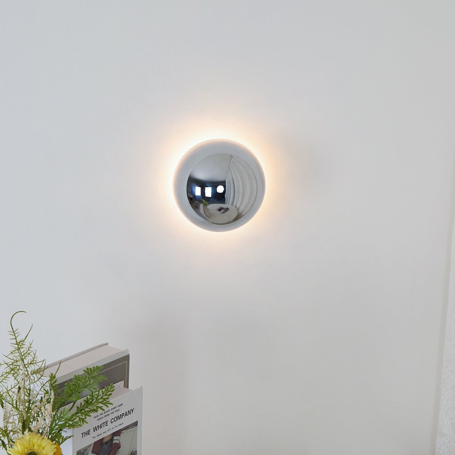 Virixy Modern Minimalist Sphere Sconce Wall Lamp