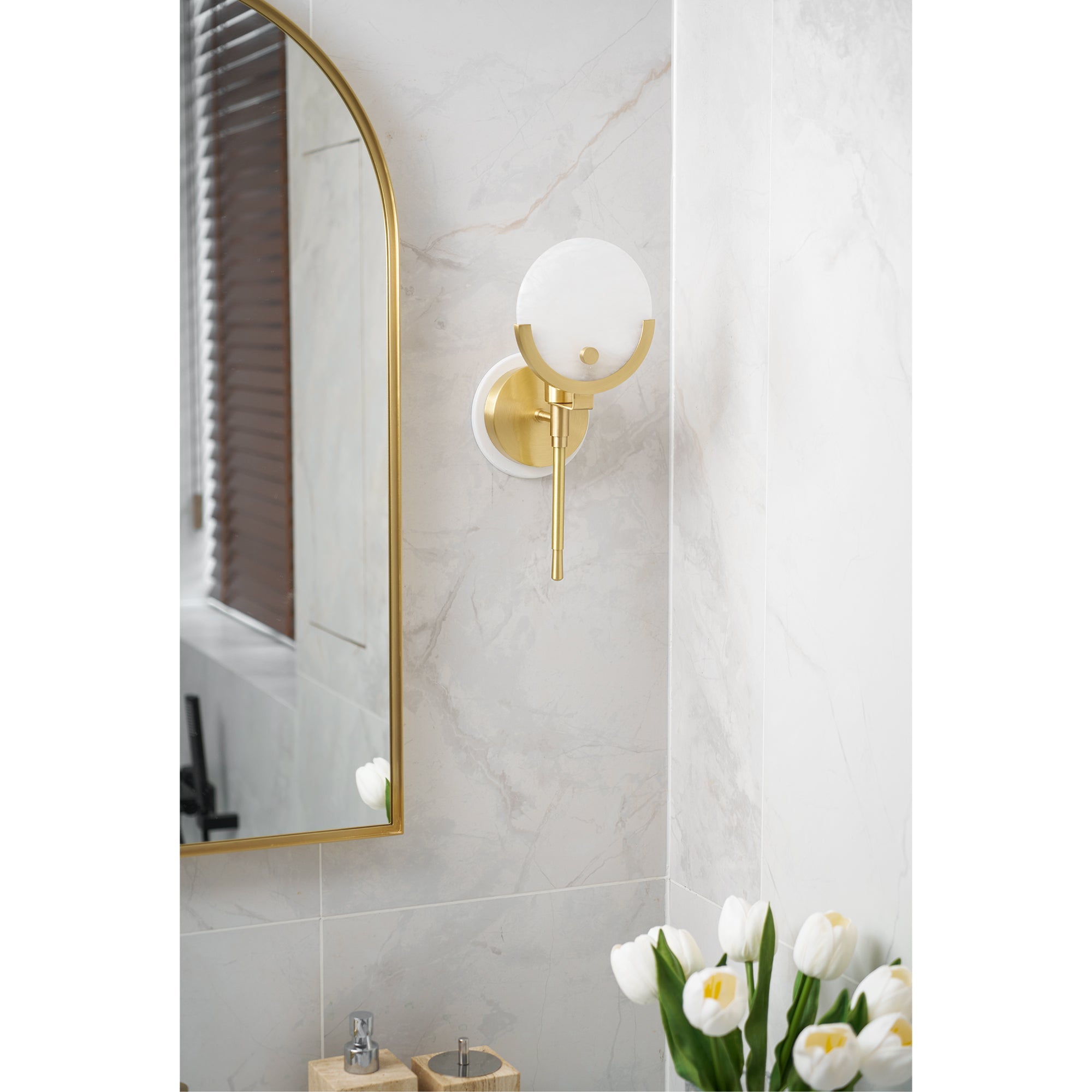 Lumibrook Cradle Alabaster Globe Indoor Wall Light