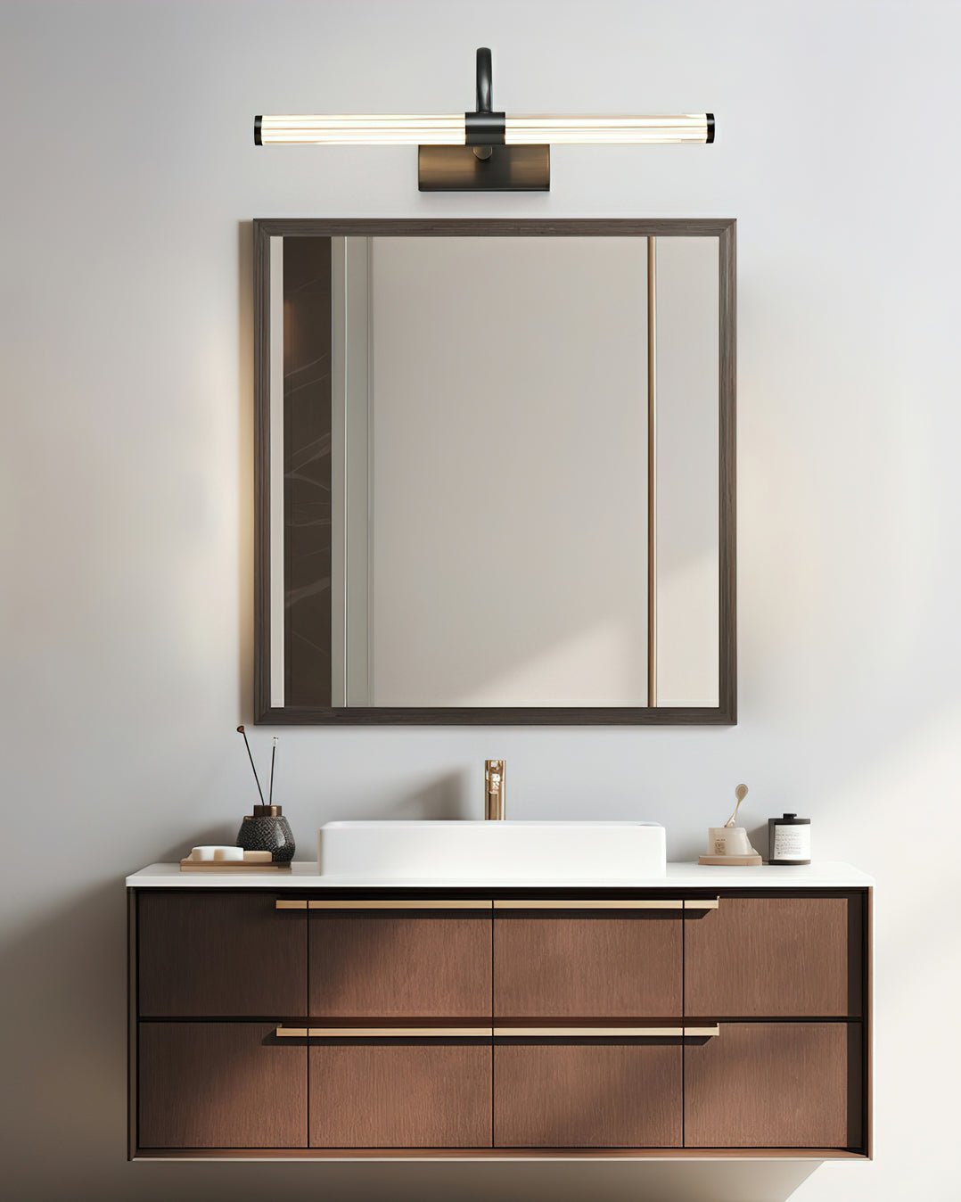 Beryl Modern Minimalist Brass Wall Light