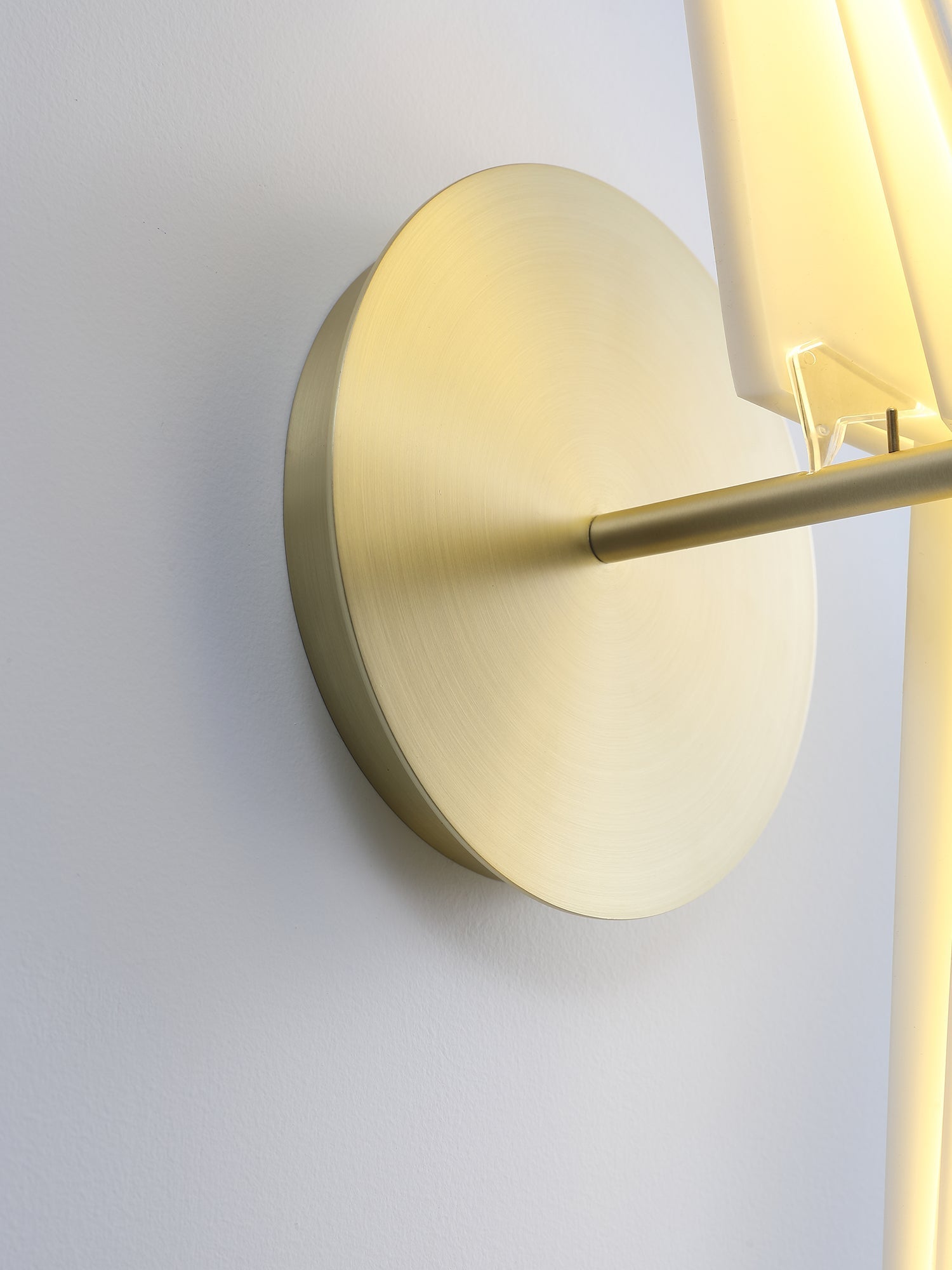Rivisina Serenity Plug-in Wall Lamp