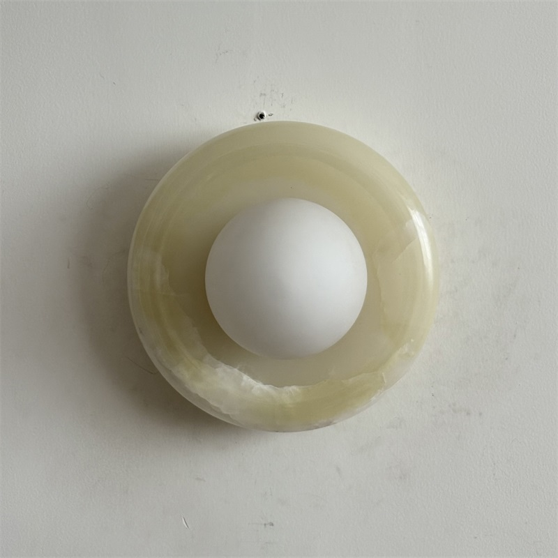 Vivina Wall Lamp