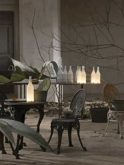 Vino Built-in Battery Table Lamp