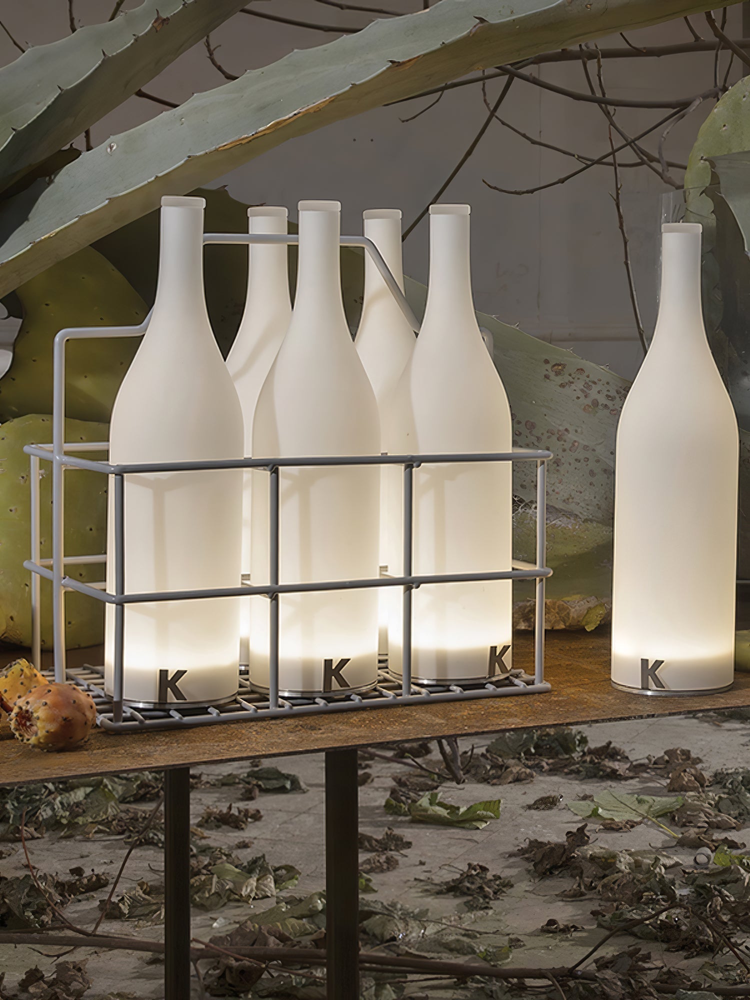 Vino Built-in Battery Table Lamp
