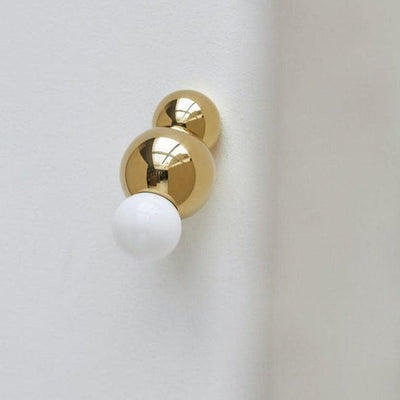 Oshaen Modern Minimalist Ball Mounted Wall Light