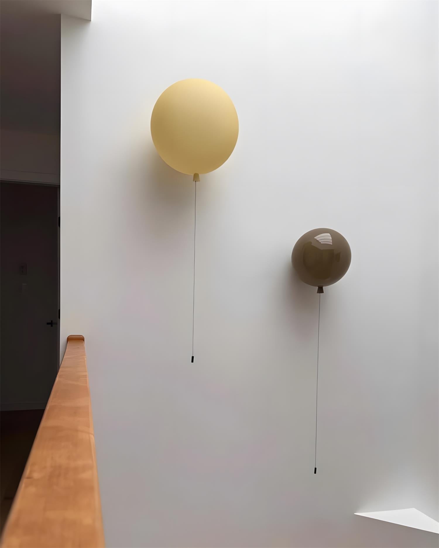 Celuenne Balloon Dream Glass Wall Sconce