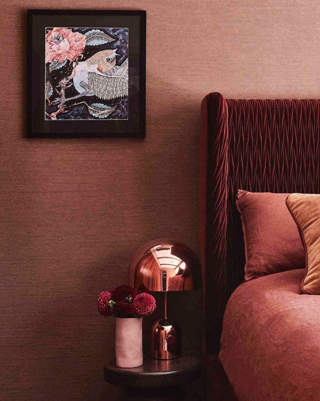 Ames Luxury Bell Table Light