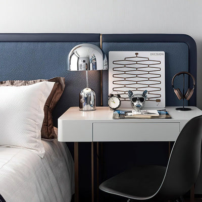 Ames Luxury Bell Table Light