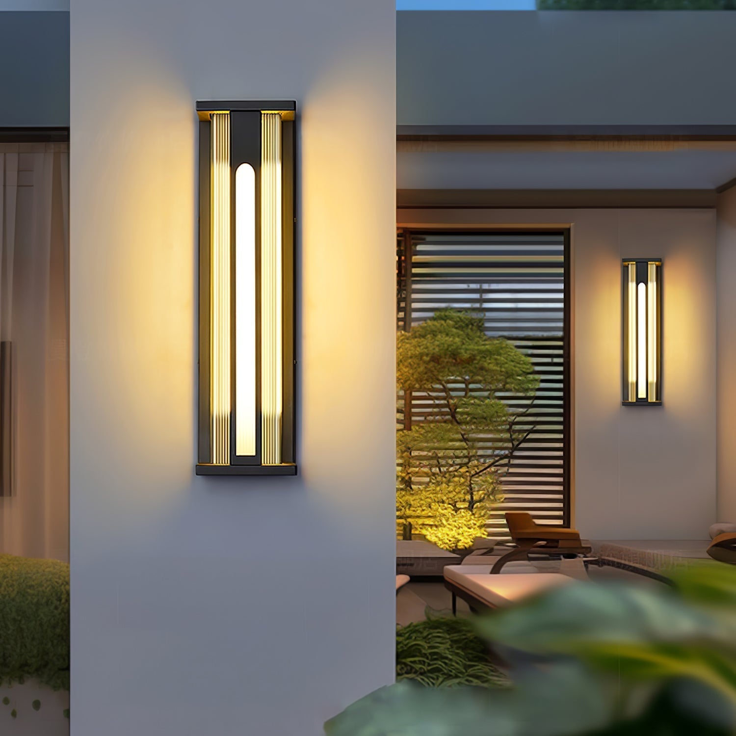 Wiren Unique Flair Outdoor Wall Lamp