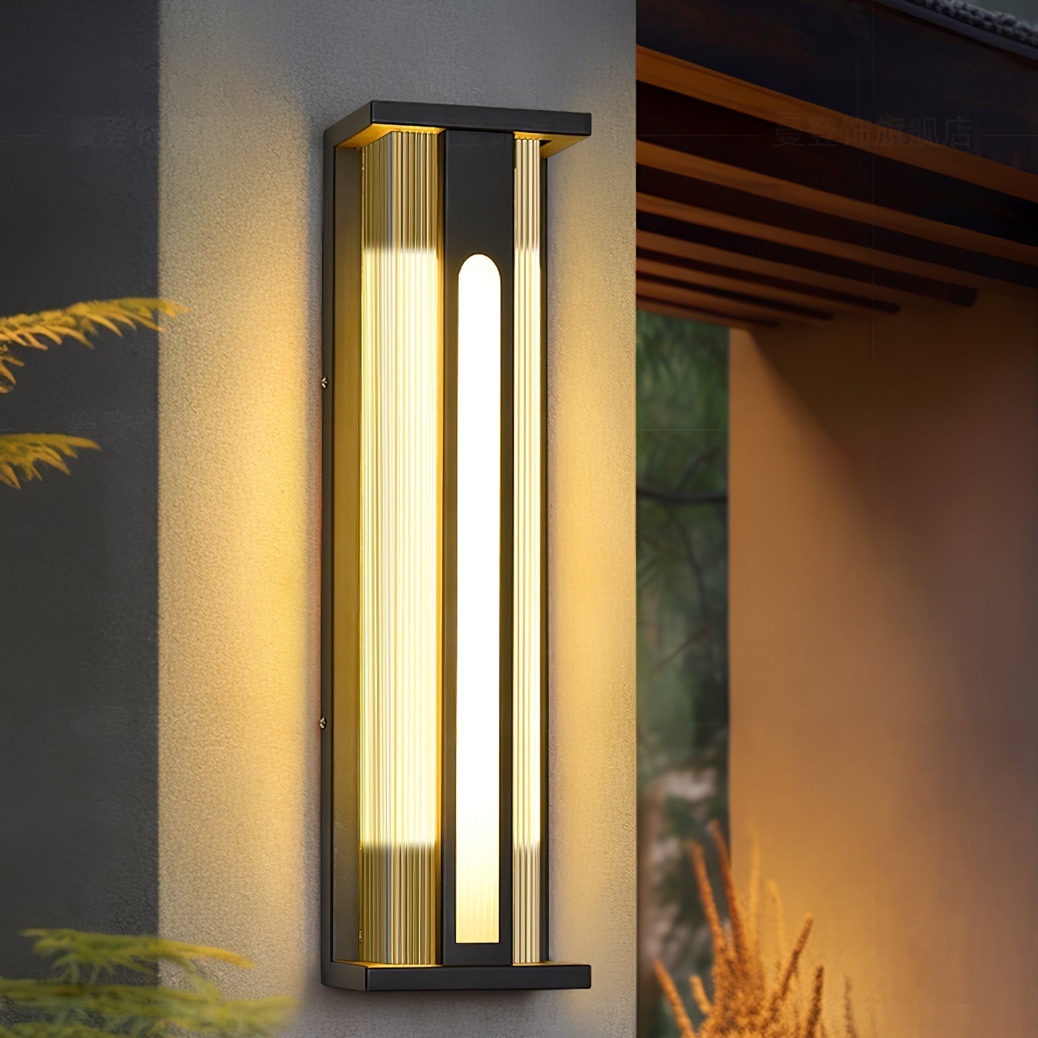 Wiren Unique Flair Outdoor Wall Lamp