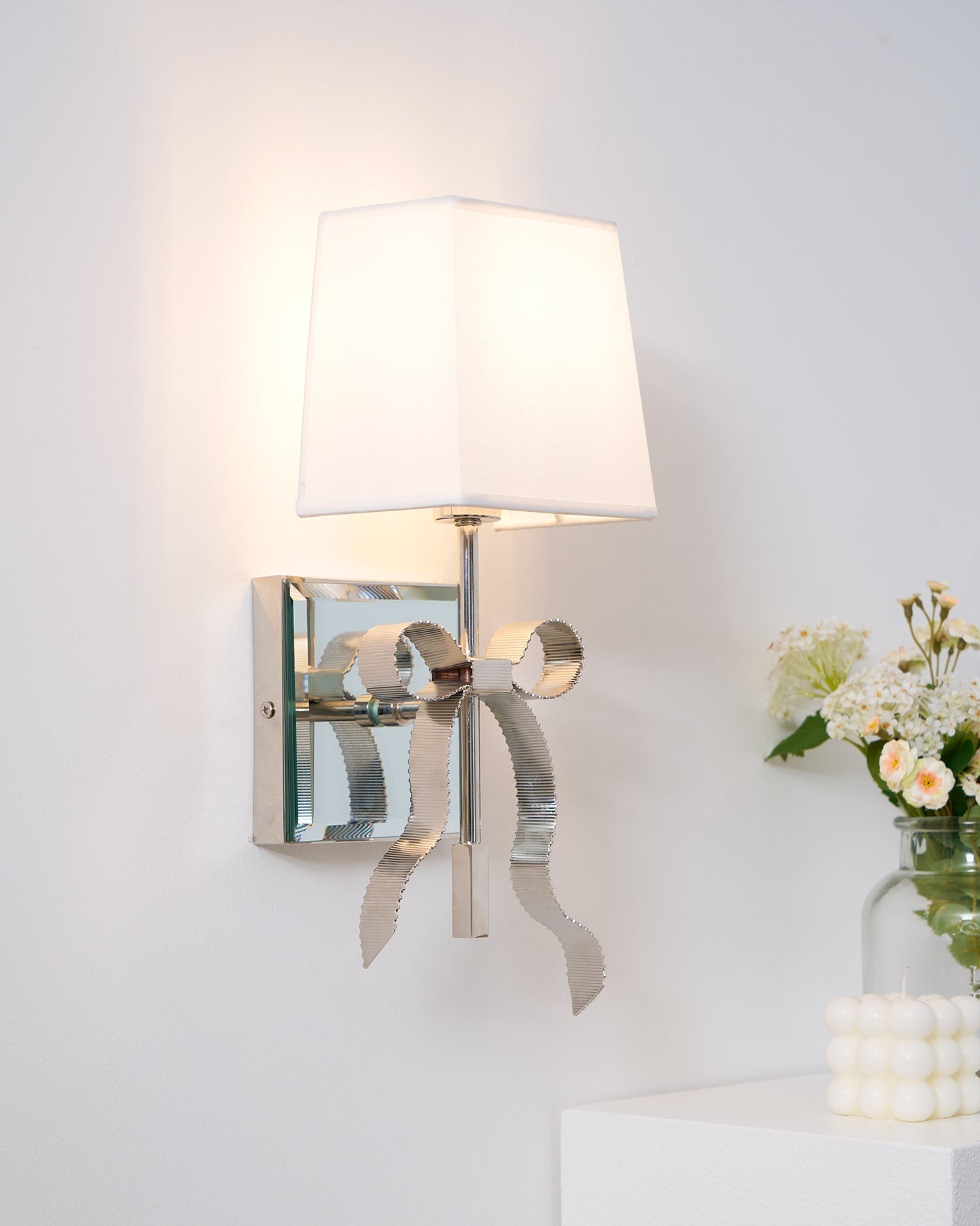 Veskin Bow Wall Sconce