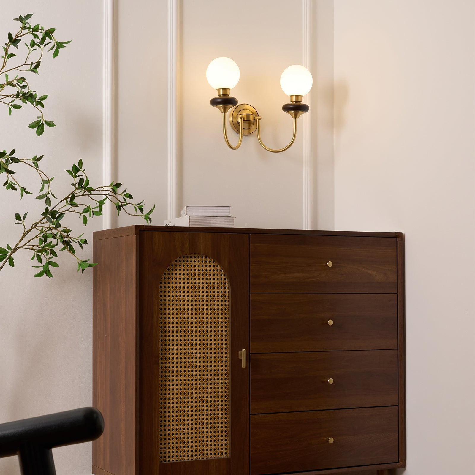 Elvalora Wall Lamp Premium Nordic Art Walnut Glass