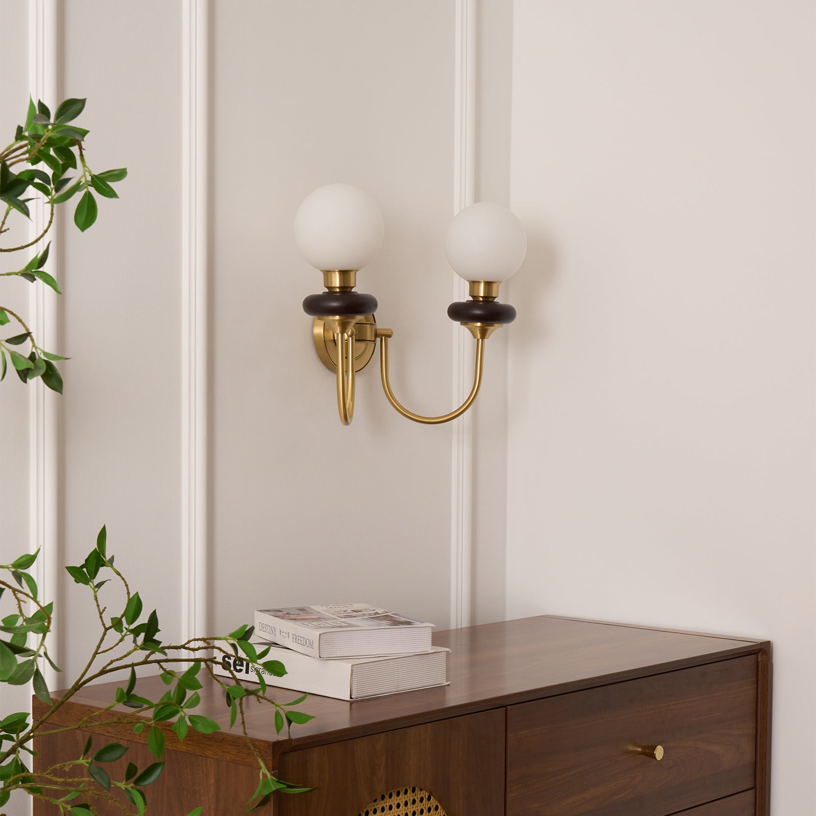 Elvalora Wall Lamp Premium Nordic Art Walnut Glass