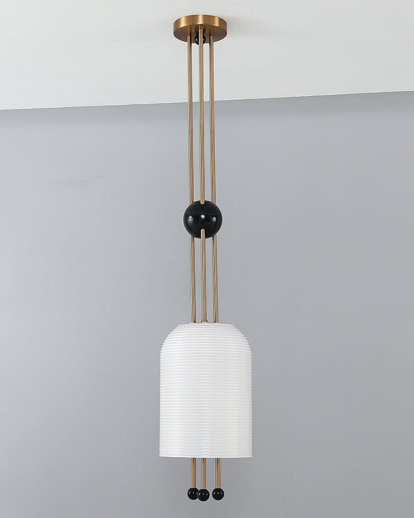 Qir Traditional Elegance Glass Pendant Light