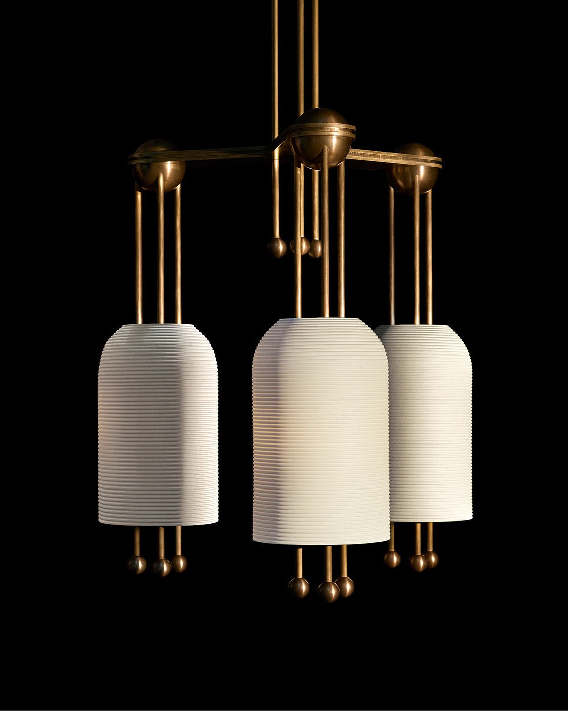 Qir Traditional Elegance Glass Pendant Light