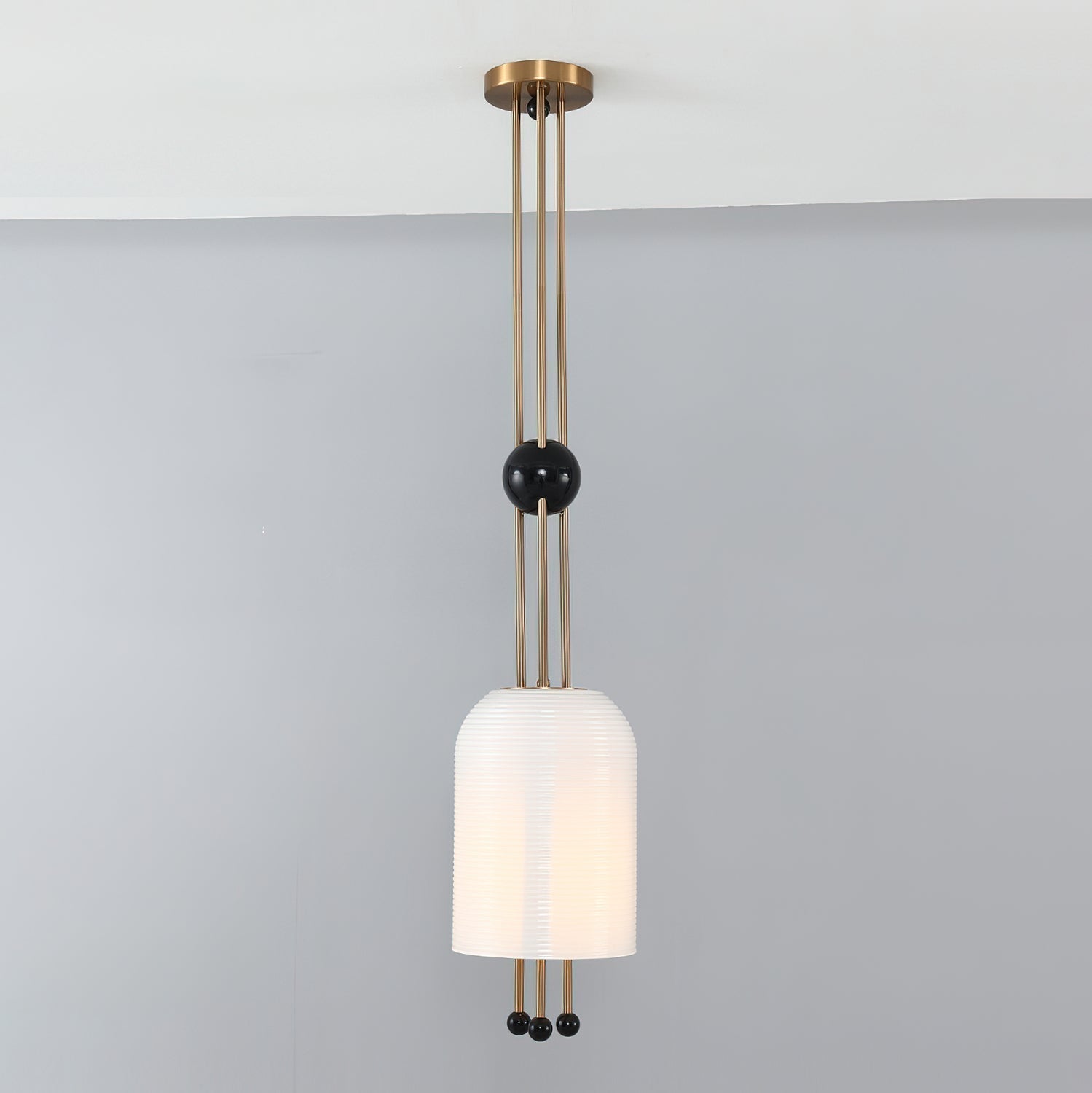 Qir Traditional Elegance Glass Pendant Light
