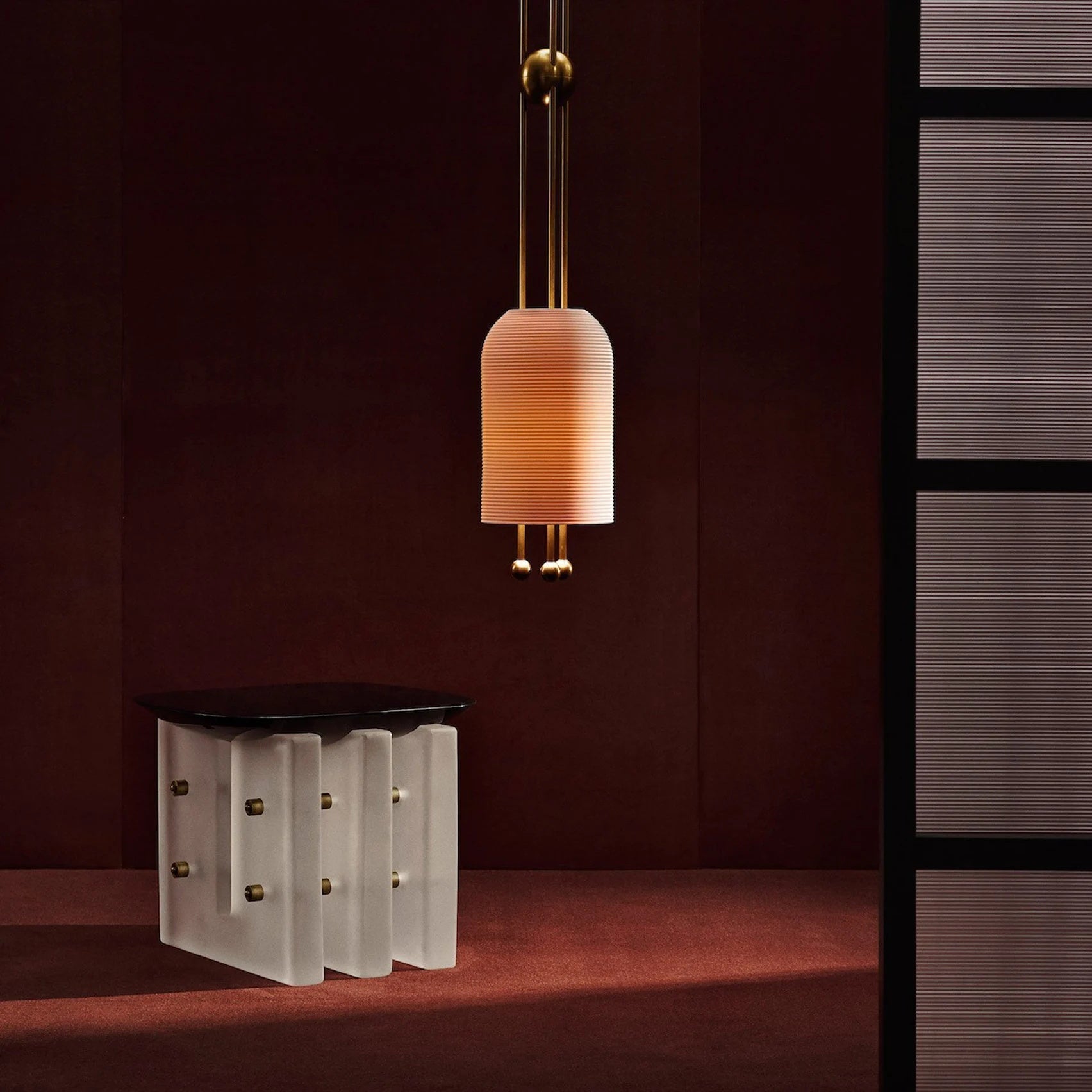 Qir Traditional Elegance Glass Pendant Light