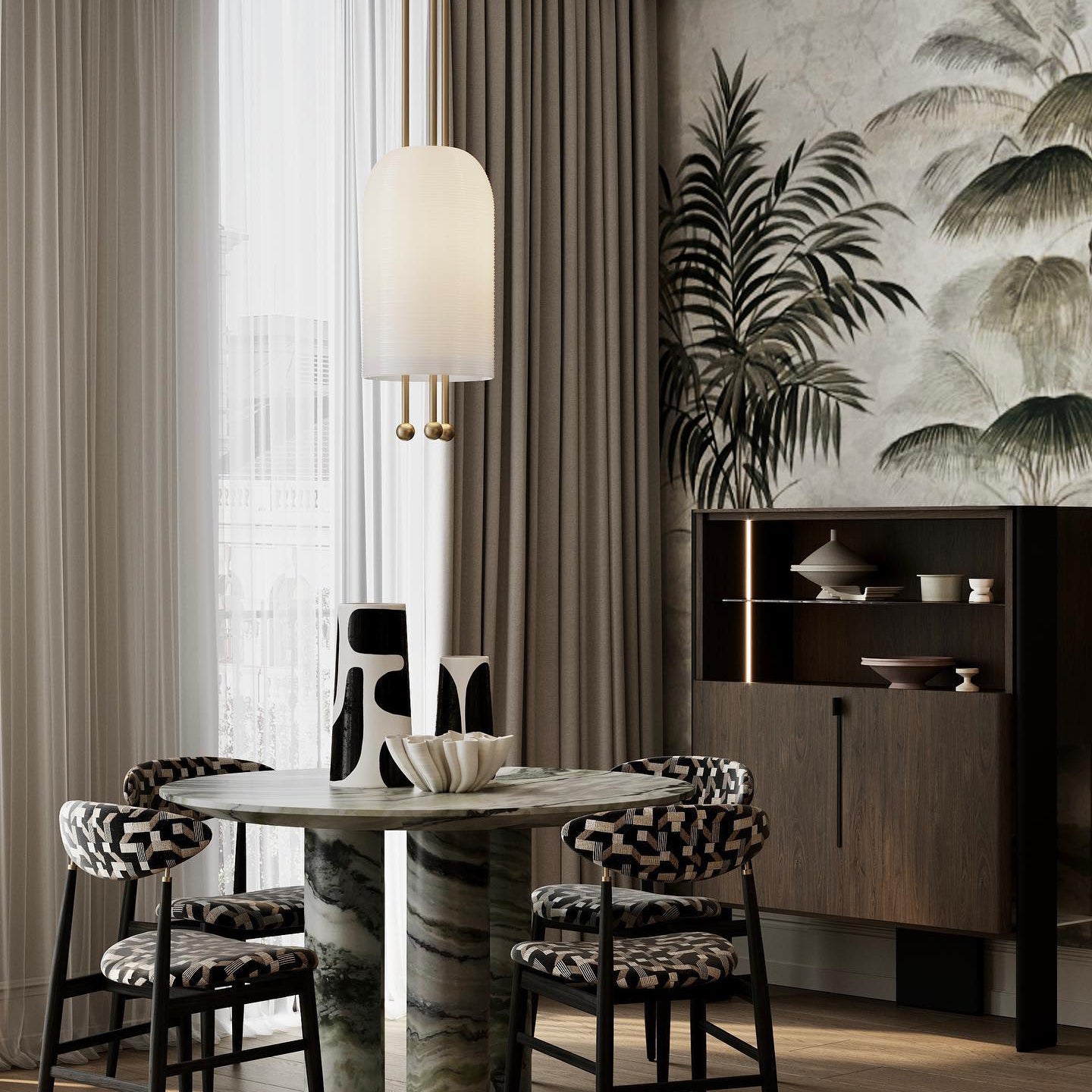 Qir Traditional Elegance Glass Pendant Light