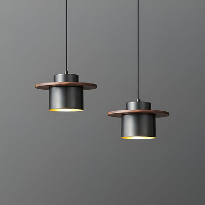 Auririra Industrial Brass Pendant Light