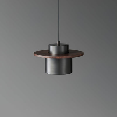 Auririra Industrial Brass Pendant Light