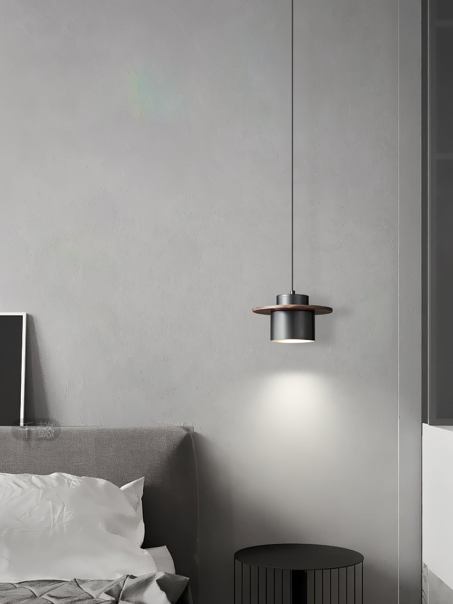 Auririra Industrial Brass Pendant Light