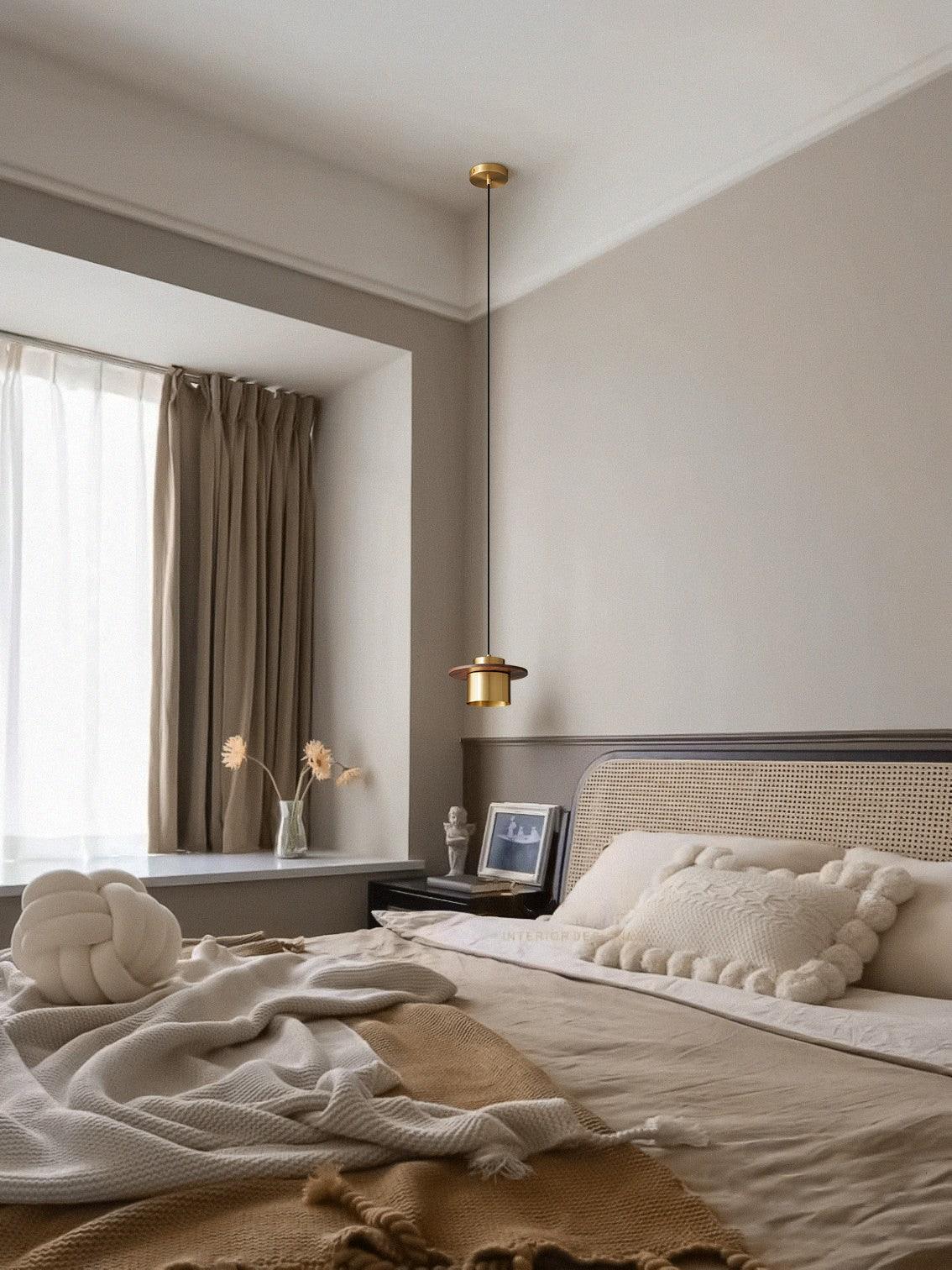 Auririra Industrial Brass Pendant Light
