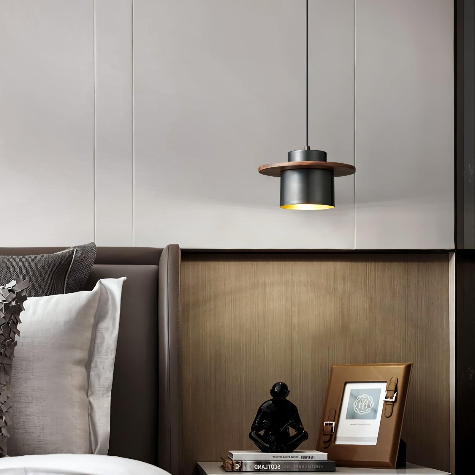 Auririra Industrial Brass Pendant Light