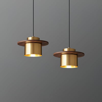 Auririra Industrial Brass Pendant Light